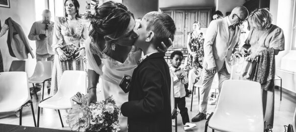photographie d'un mariage à la mairie de saubion